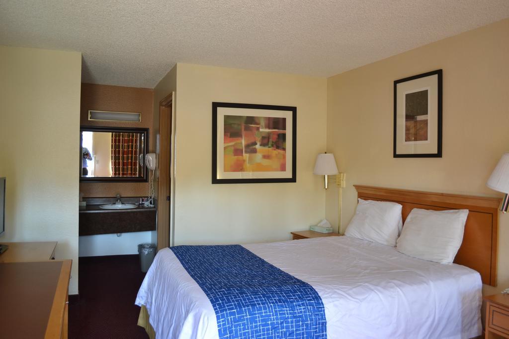 Travelodge By Wyndham Sea-Tac Airport North Tukwila Extérieur photo