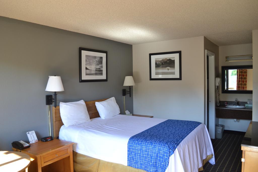 Travelodge By Wyndham Sea-Tac Airport North Tukwila Extérieur photo
