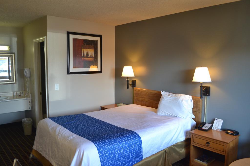 Travelodge By Wyndham Sea-Tac Airport North Tukwila Extérieur photo