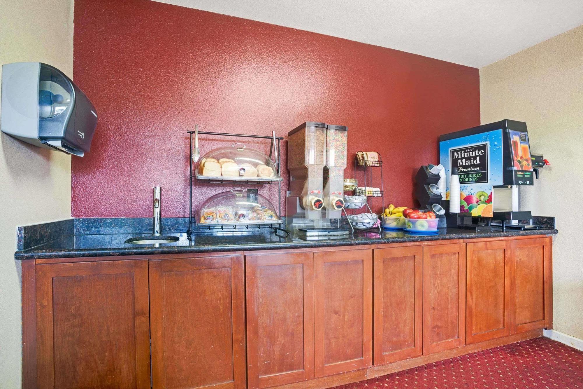 Travelodge By Wyndham Sea-Tac Airport North Tukwila Extérieur photo